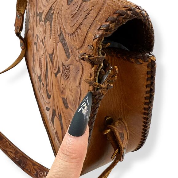 1950's cowgirl horseshoe buckle floral tooled leather handbag - Picture 8 of 12